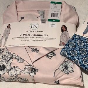 Flora Nikrooz Blush Floral Pajama Set